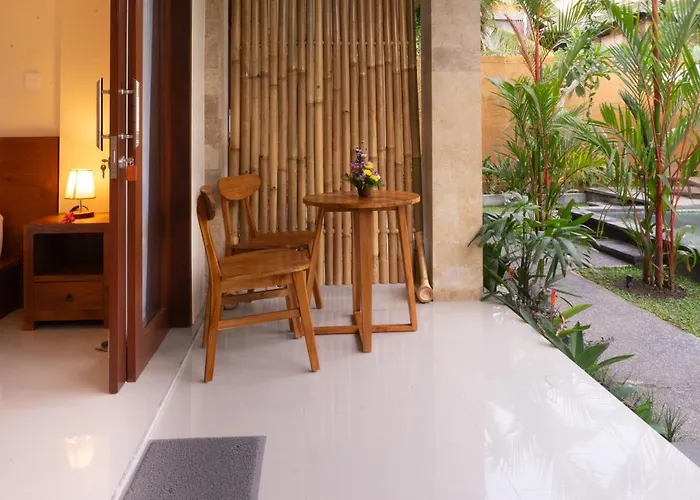 Tiny's House 4*